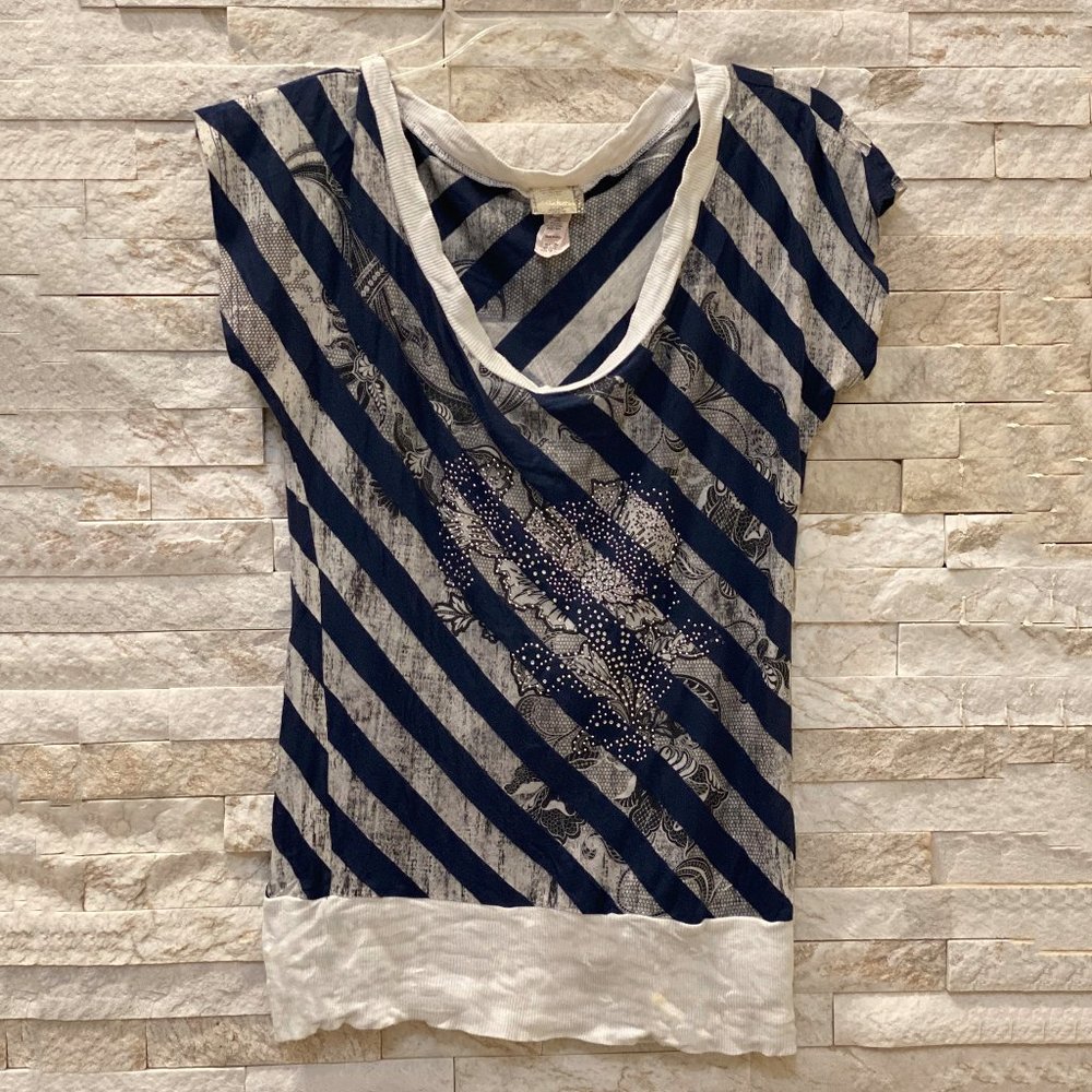 DAYTRIP CASUAL TOP - Size: M